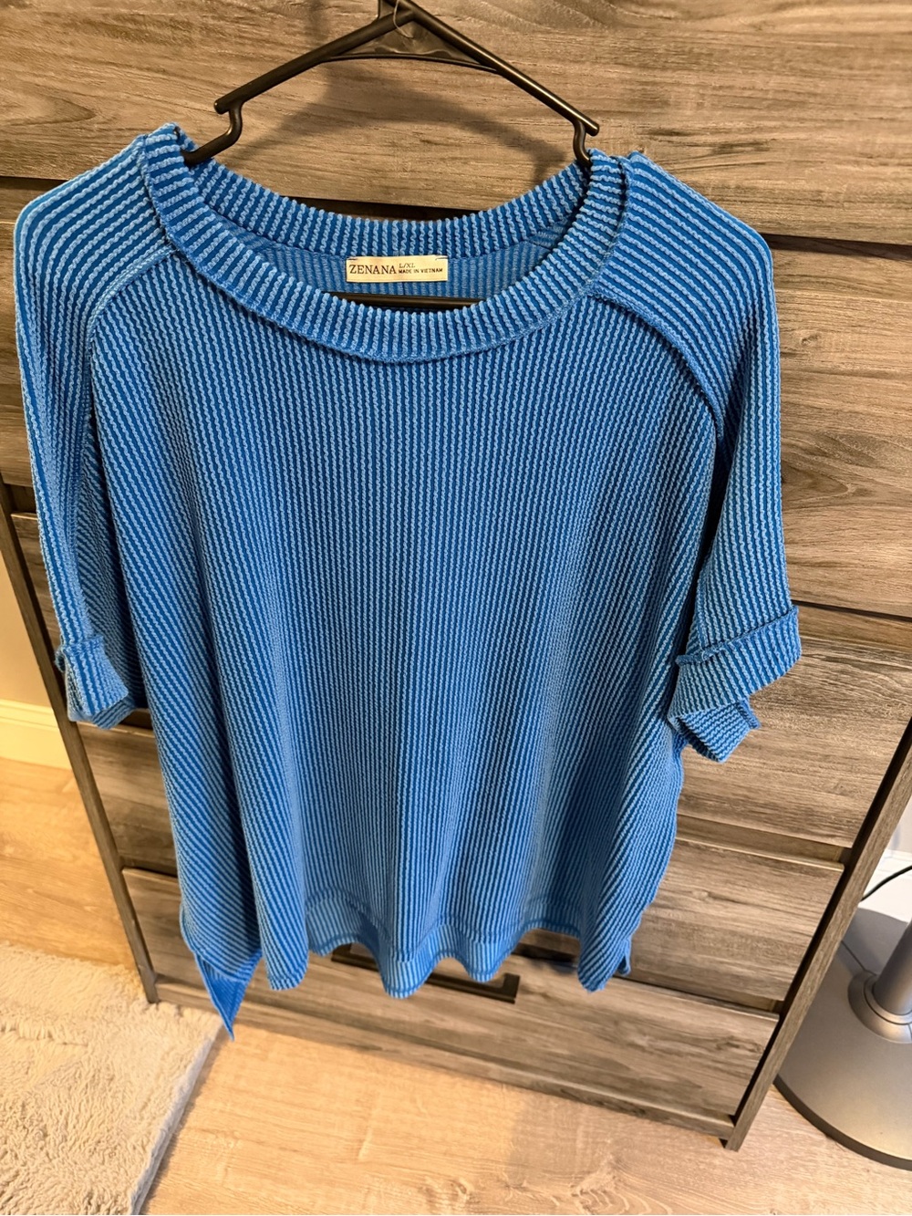 Zenana Outfitters Blue Ribbed Short Sleeve Top